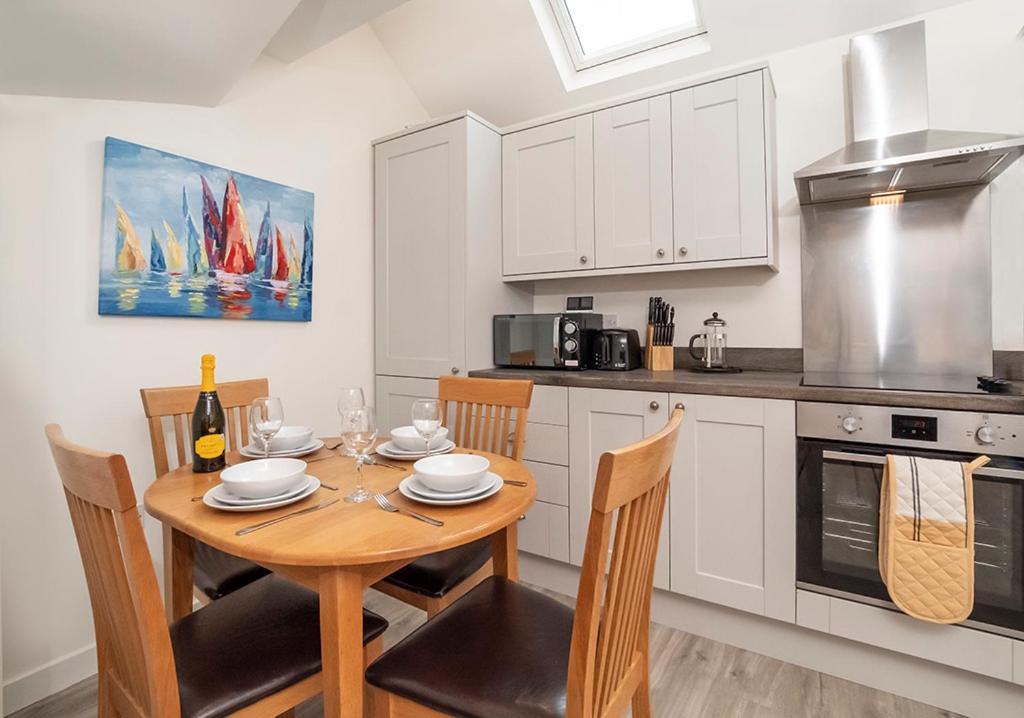 Livingstone Street Apartments With Free Parking 요크 외부 사진